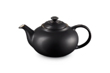 LE CREUSET CLASSIC TEAPOT 1.3L RANGE