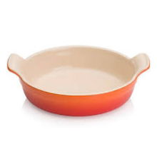 ROUND LE CRERUSET DISH VOLCANIC