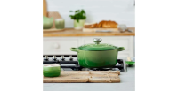 LE CREUSET ROUND CASSEROLE 20 BAMBOO GREEN